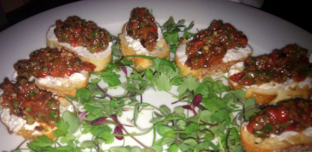 goat cheese crostini