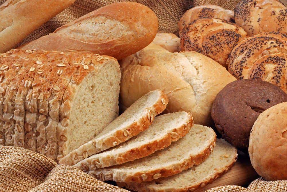 Healthiest Bread Guide 2021 (The Best Breads For You!)