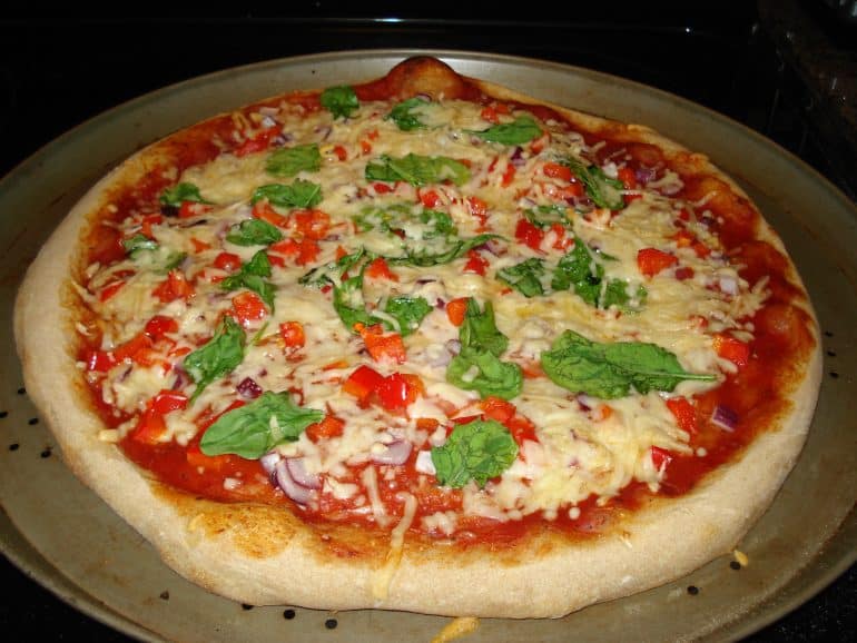 Healthy Homemade Pizza - The Picky Eater