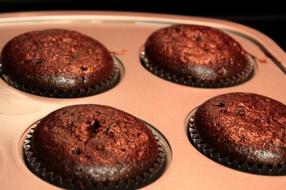 Guiltfree Ooey Gooey Chocolate Cupcakes with Marshmallow