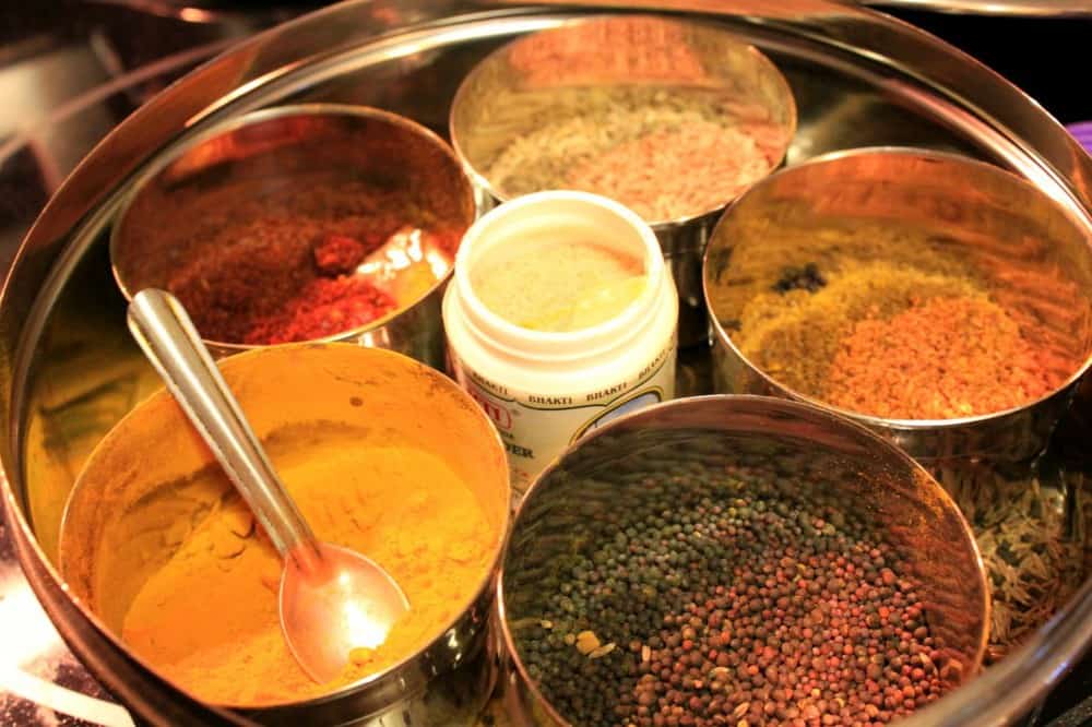 spices tin