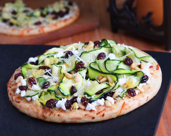 goat cheese flatbread with zucchini and raisins