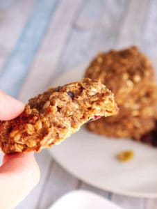 Banana Breakfast Cookies (Healthy, Grab & Go!) | The Picky Eater