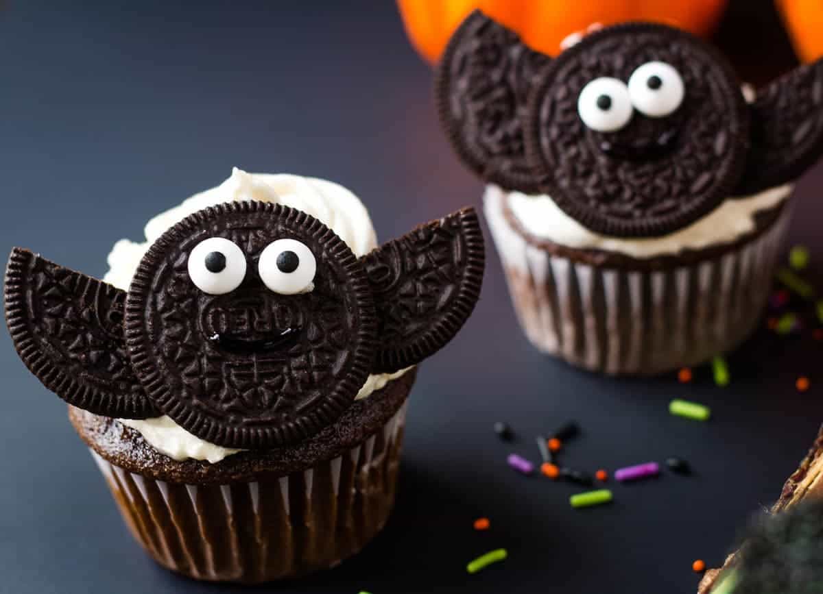oreo bat cupcakes