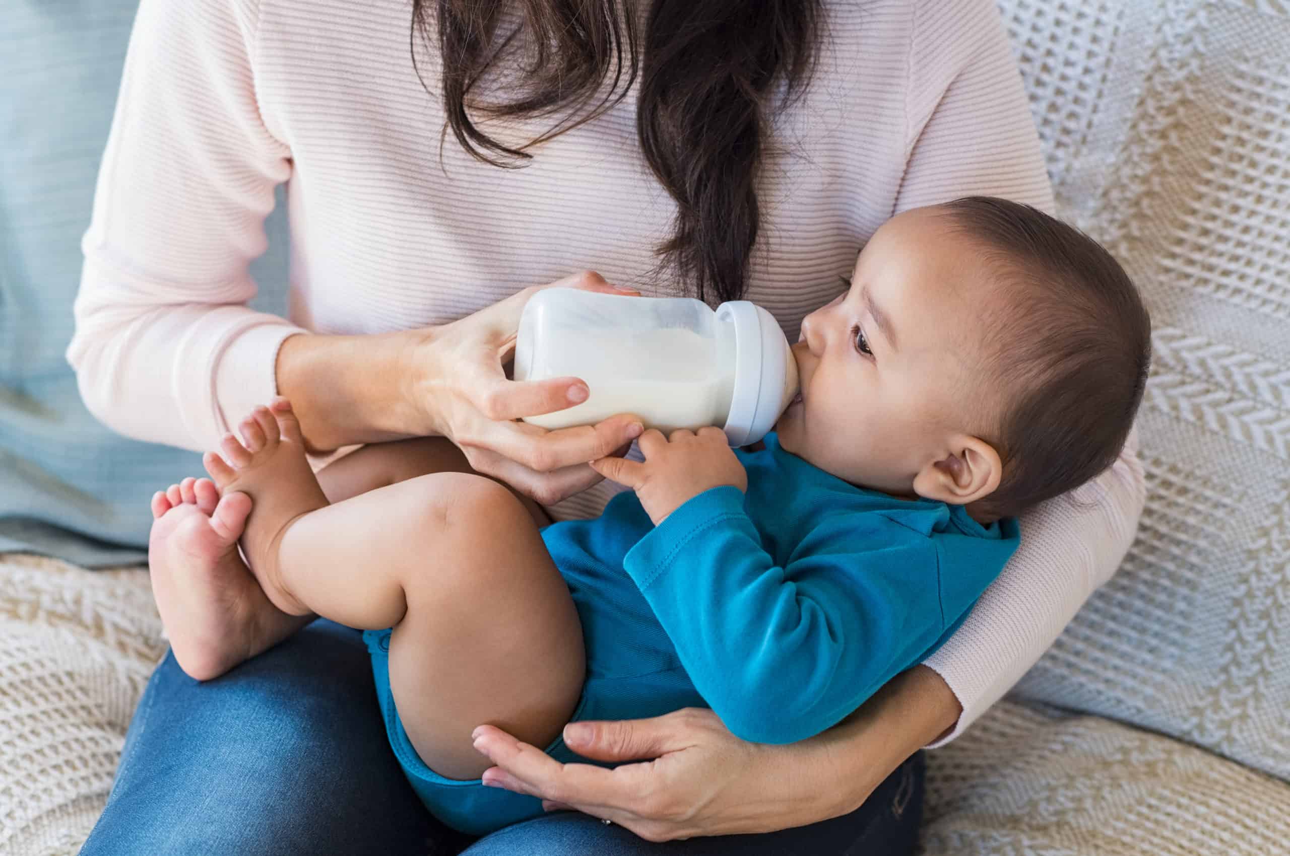 Why Is My Baby Restless While Bottle Feeding