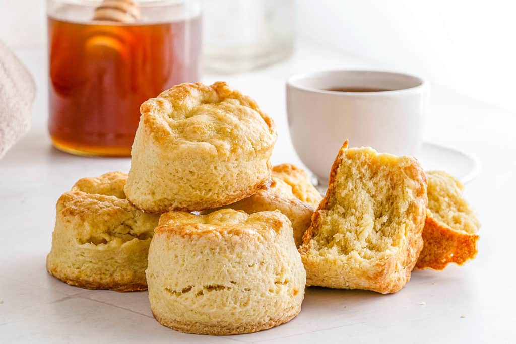 Easy biscuit recipe without baking powder homemade biscuits 