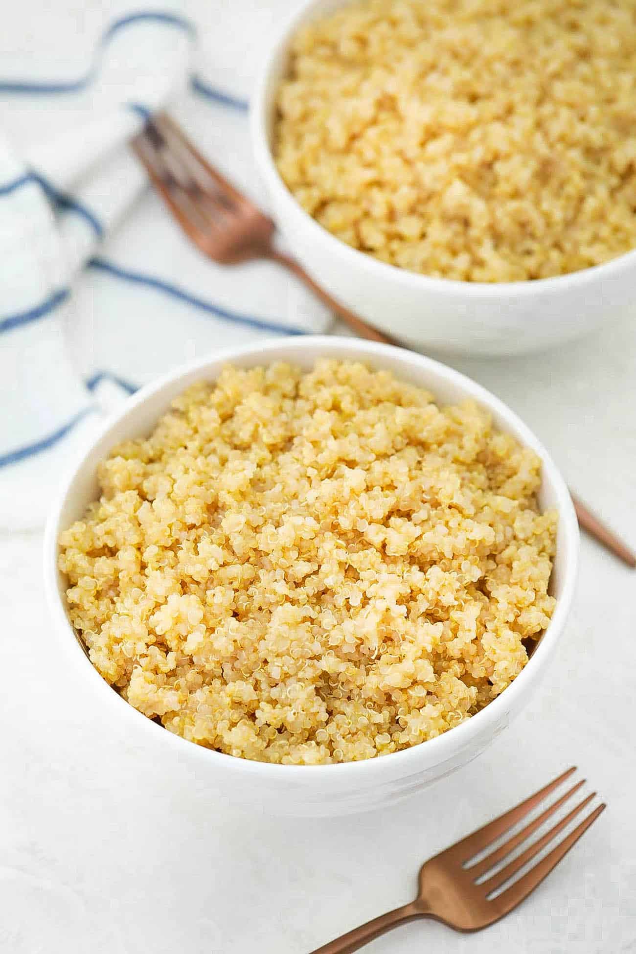 instant pot quinoa in a white bowl