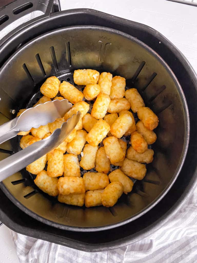 tater tots in air fryer basket