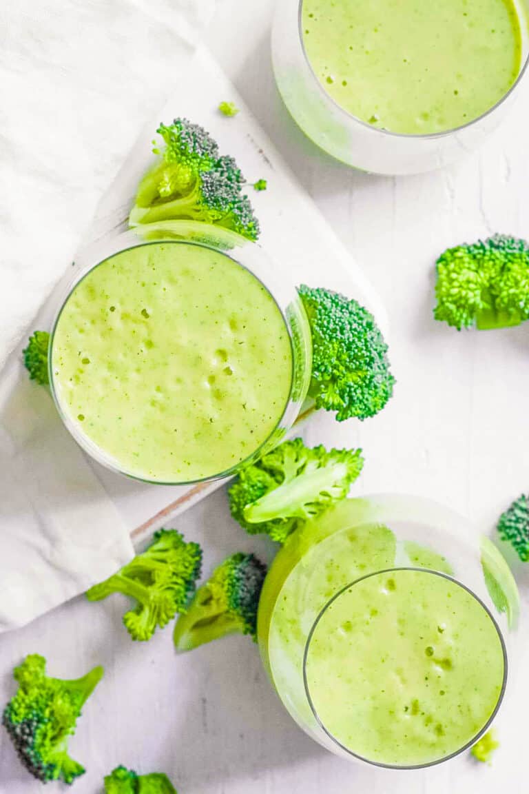 Broccoli Smoothie With Banana And Mango The Picky Eater