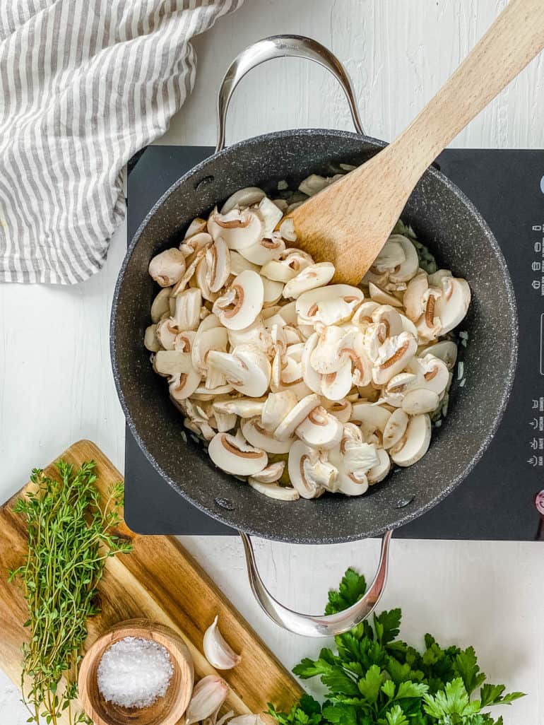 Mushroom Soup Without Cream (Healthy Recipe!) The Picky Eater