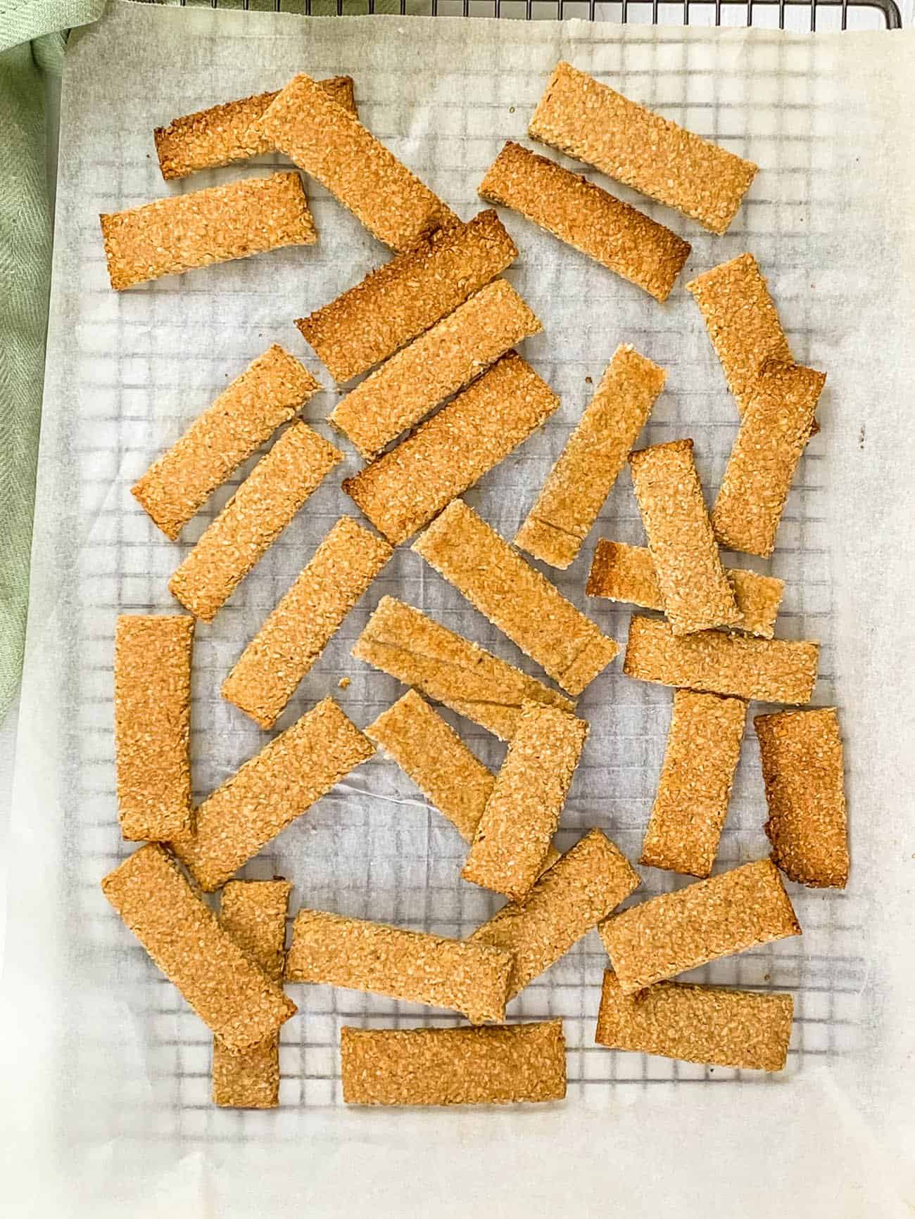 baked healthy homemade baby teething biscuits recipe (baby crackers)