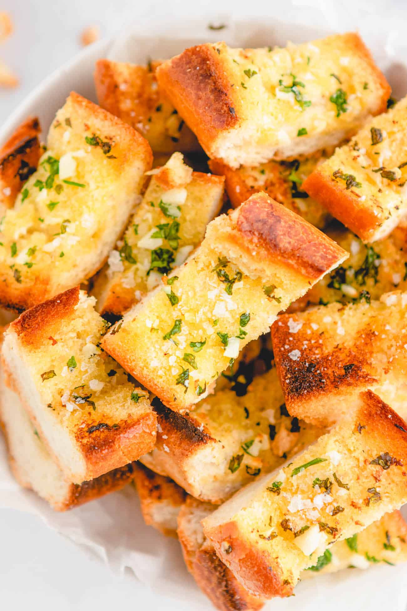 closeup of easy homemade vegan air fryer garlic bread recipe