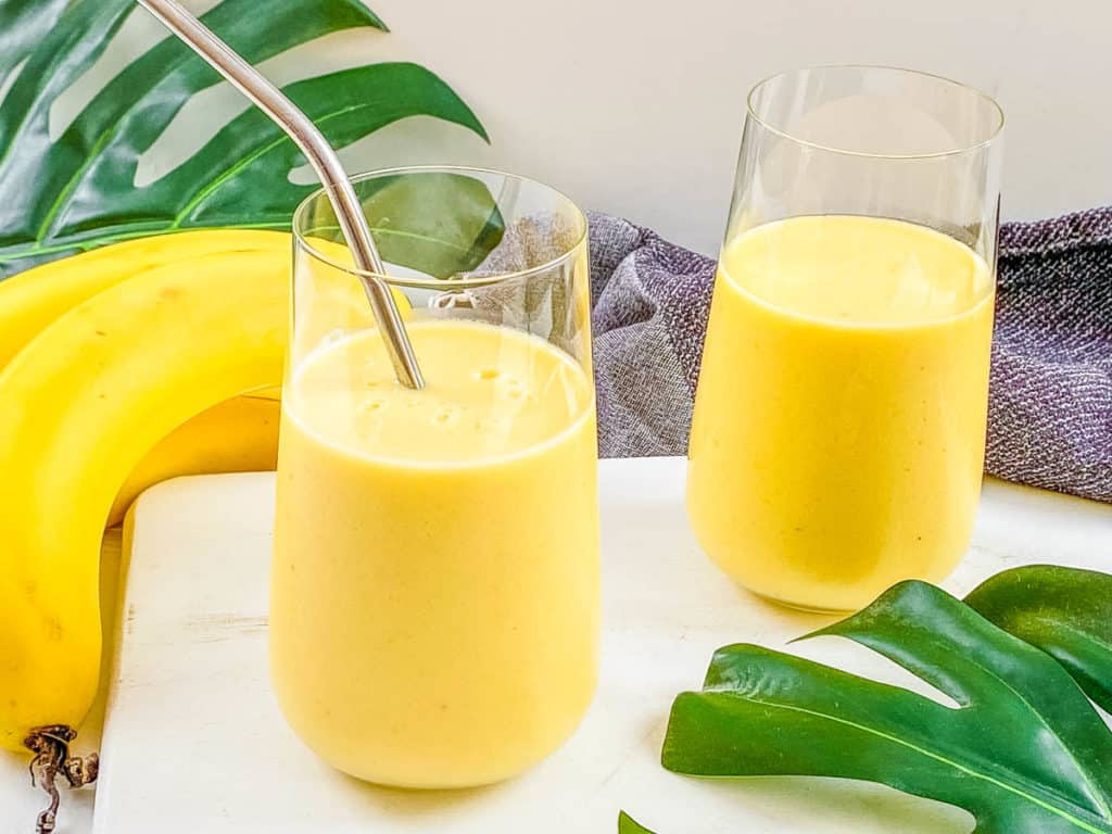 pureed fruit drink in a glass