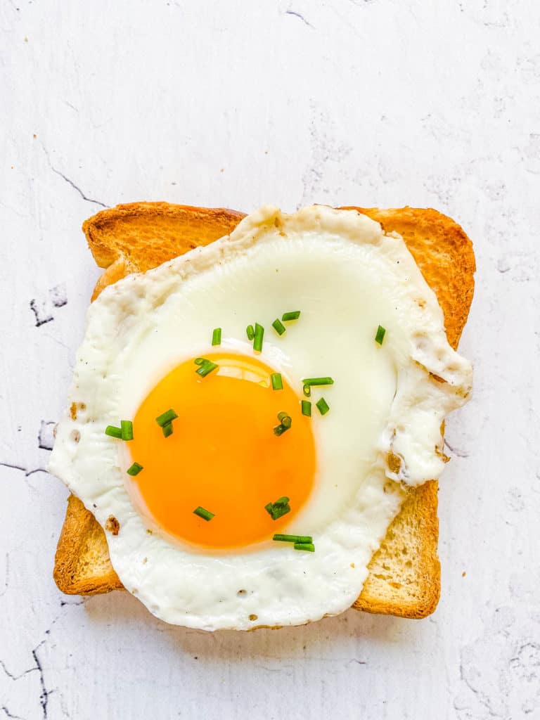 sunny side up egg on toast