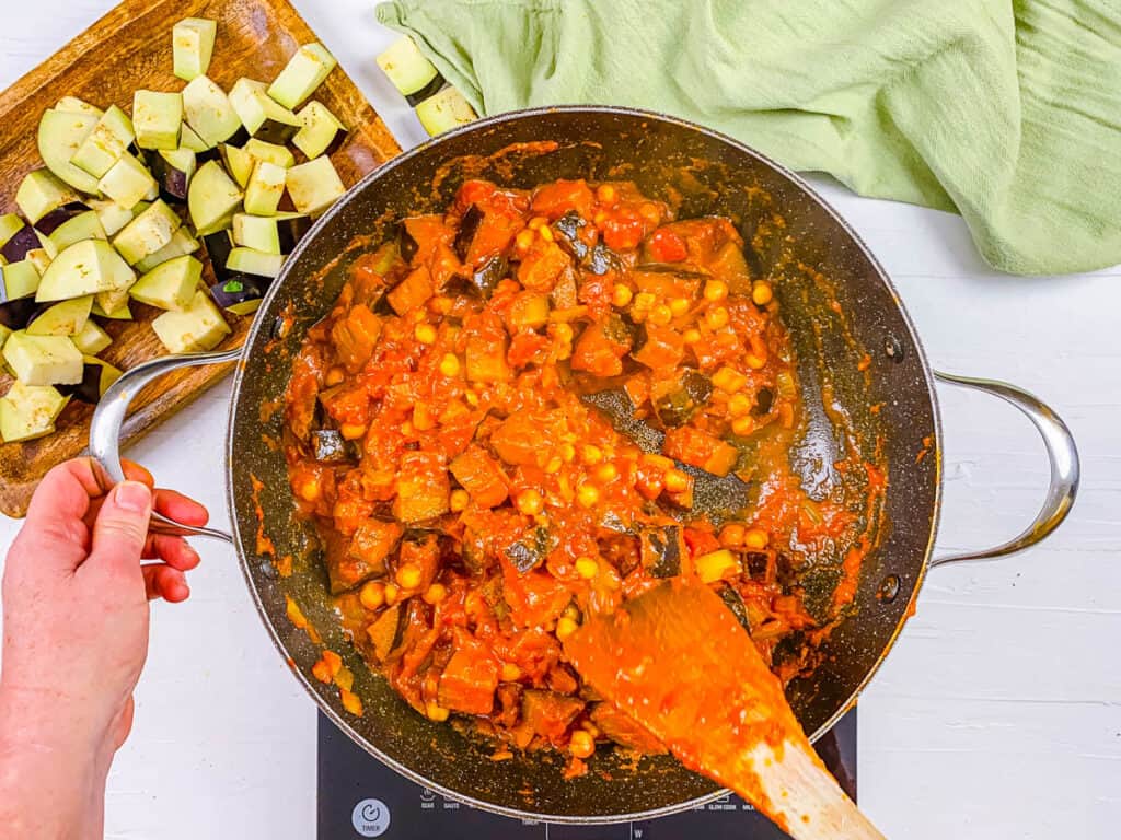 vegan eggplant curry in a ،