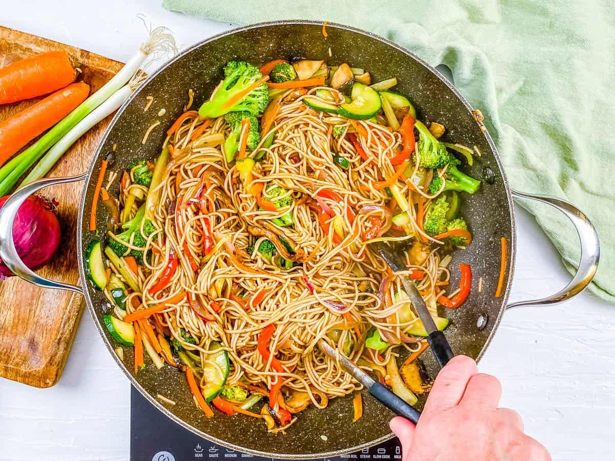 Easy Vegan Teriyaki Noodles (Healthy, with a Gluten-Free Option!) | The ...