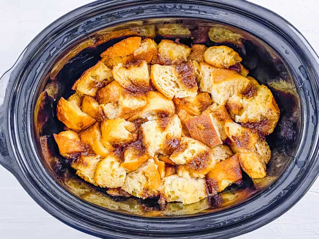 Slow cooker breakfast bake in the crock pot.