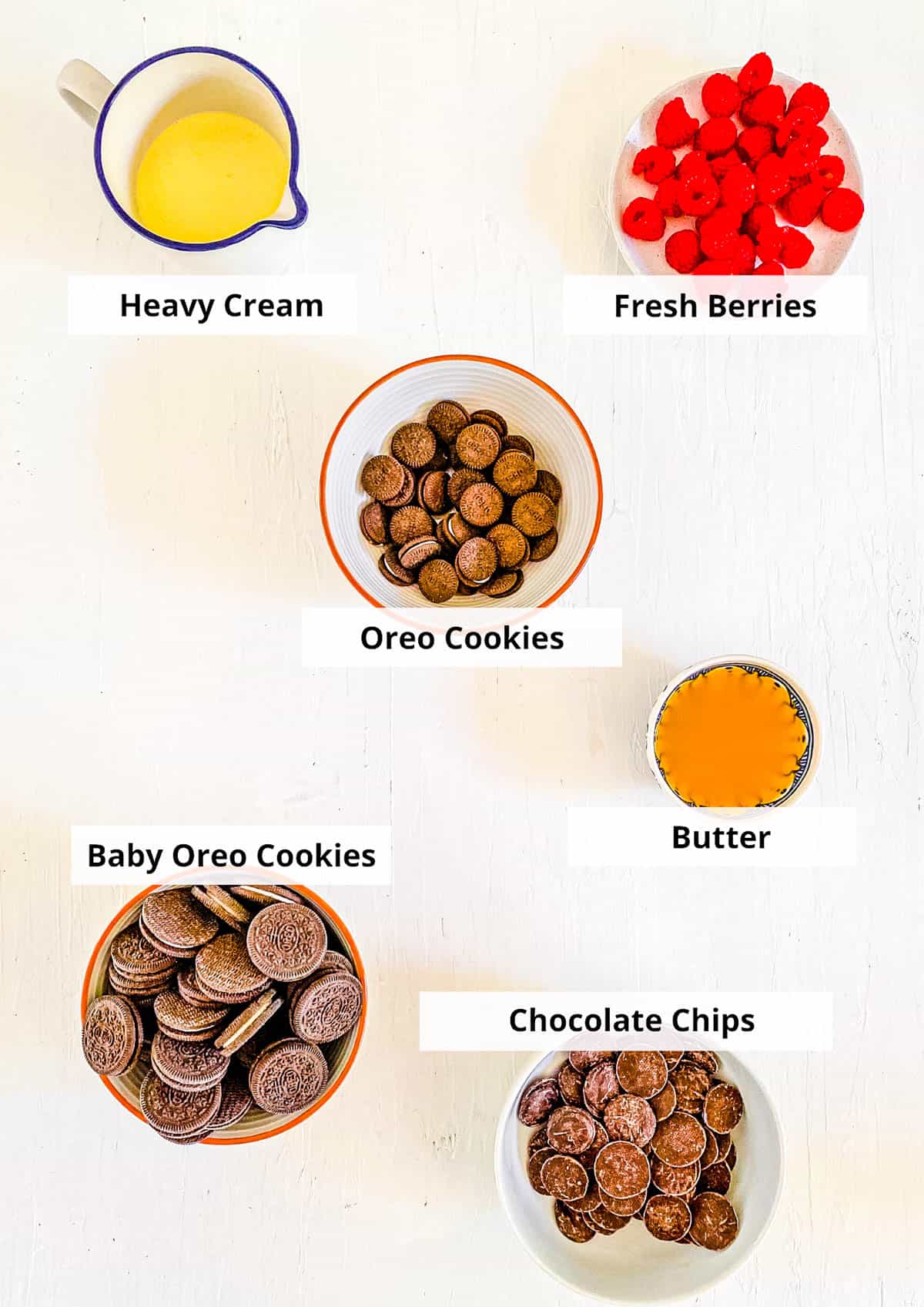 Ingredients for no bake Oreo tart recipe.