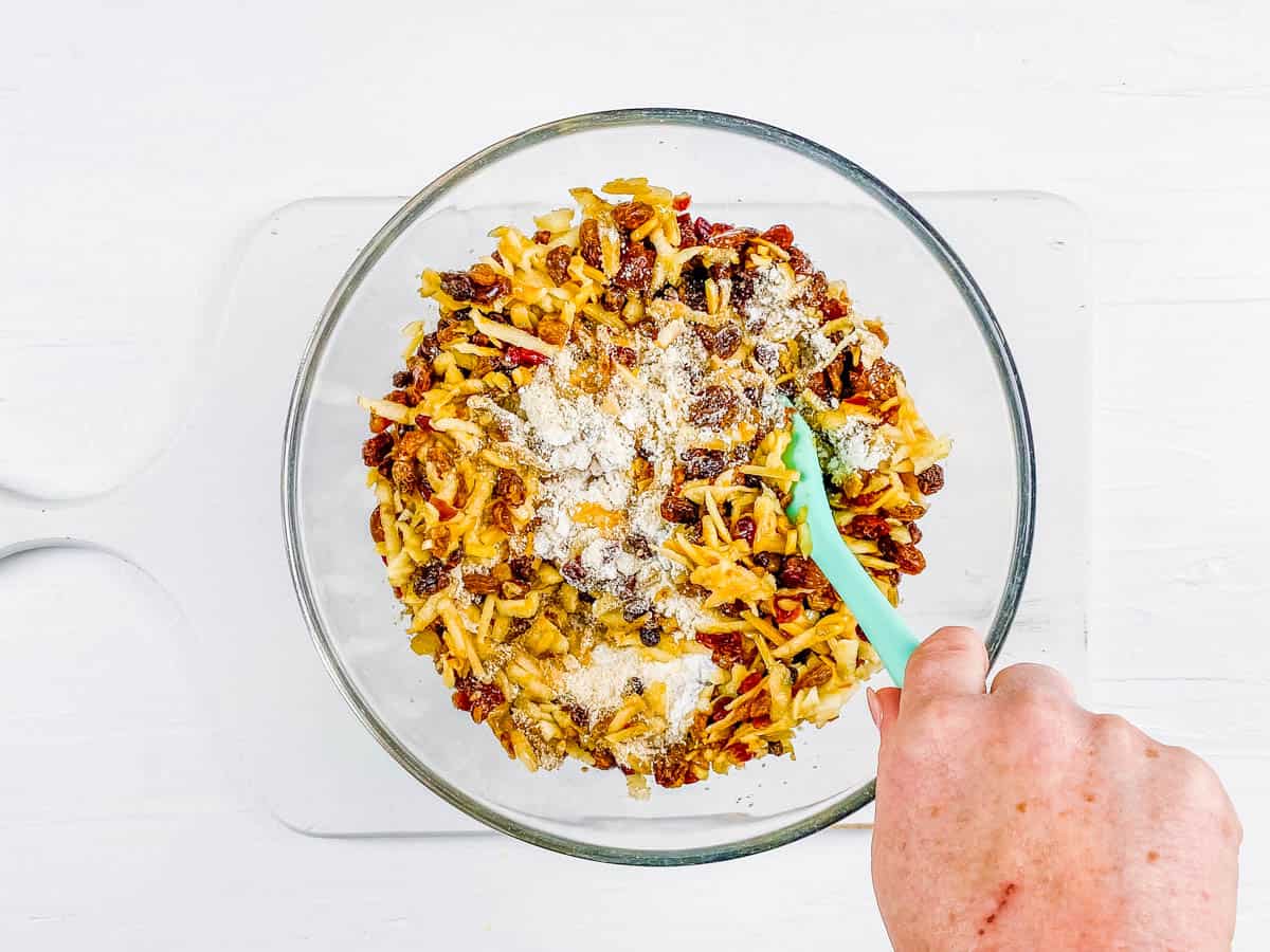 Vegan Christmas Pudding | The Picky Eater