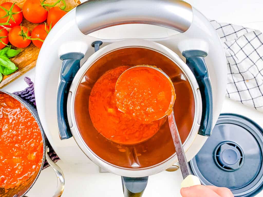 3 ingredient tomato soup blended in a blender.