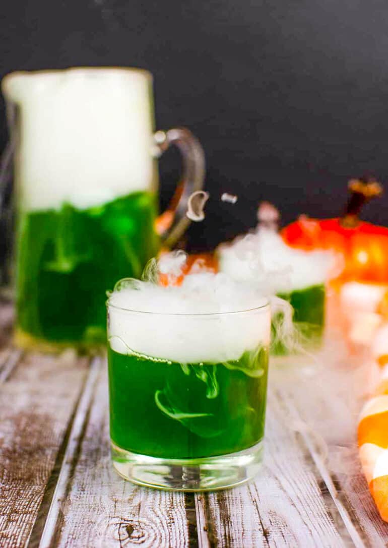 Witches Brew Cocktail Recipe (Ready in 5 Minutes!) | The Picky Eater