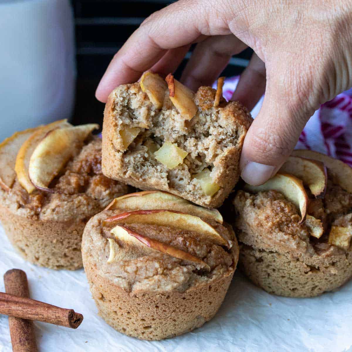 Vegan Apple Muffins