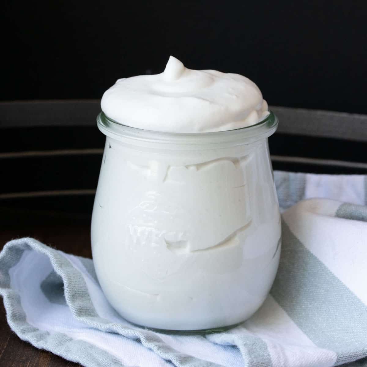 Easy Vegan Whipped Cream Recipe - The Picky Eater